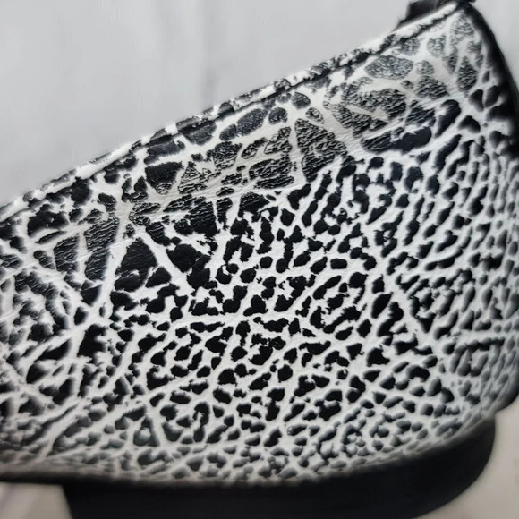 Circus Sam Edelman Women's Sz 7 Slip On Shoes Flats Pointed Toe Black Vegan Art - Picture 14 of 15